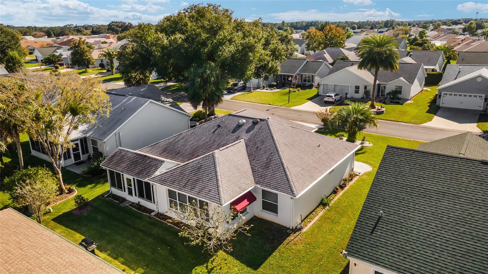 2715 LA POSADA DR