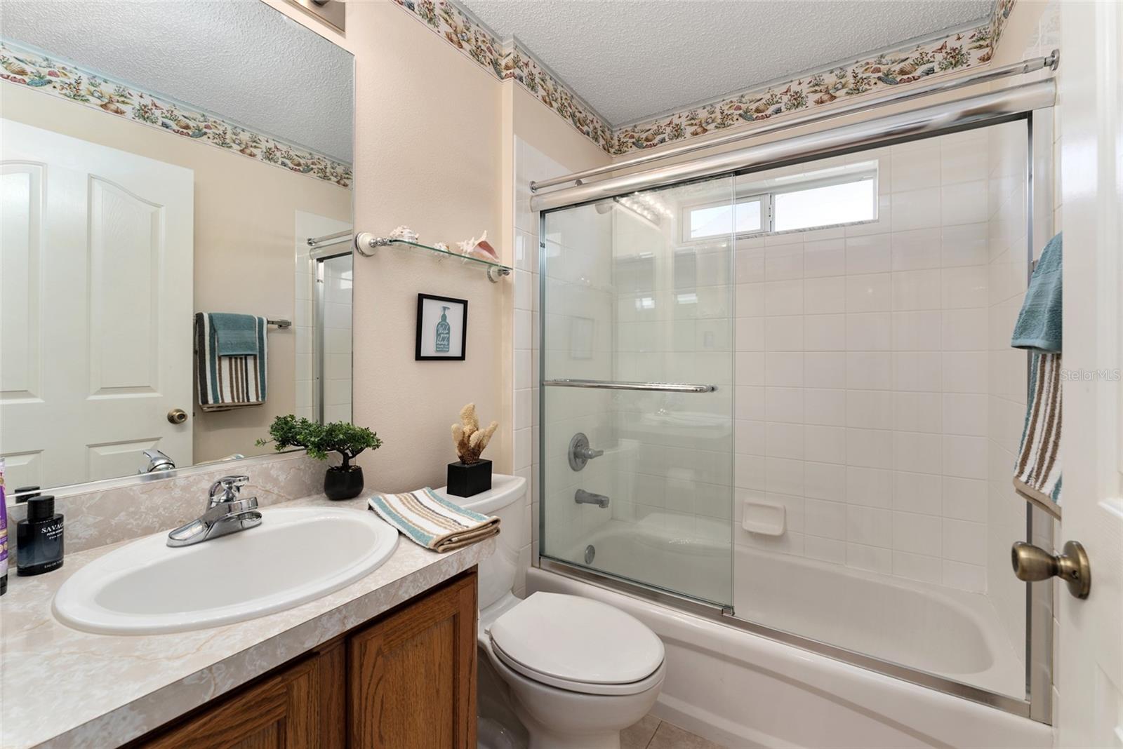 2715 LA POSADA DR