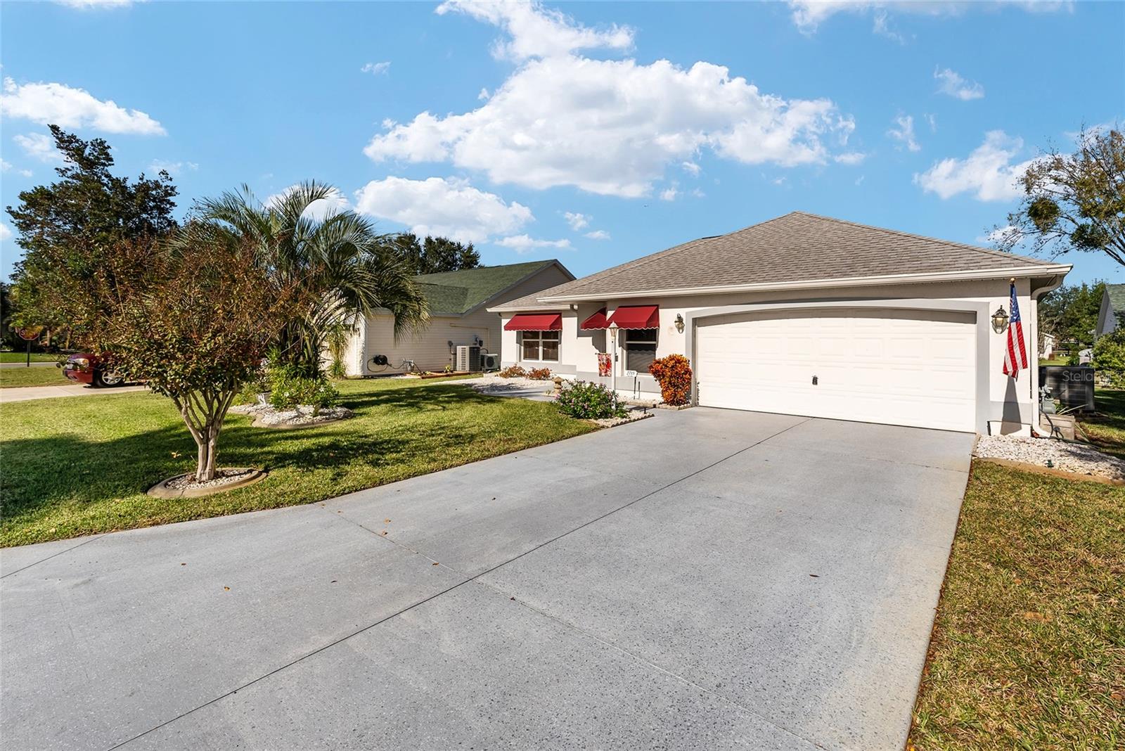 2715 LA POSADA DR