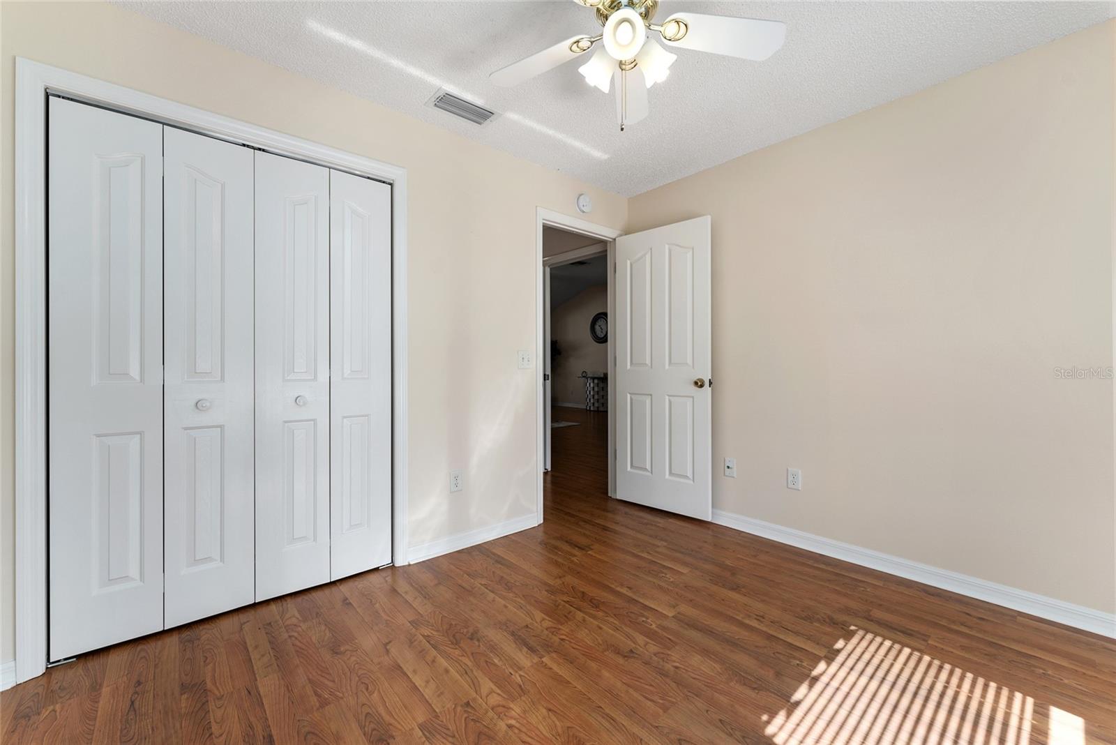 2715 LA POSADA DR