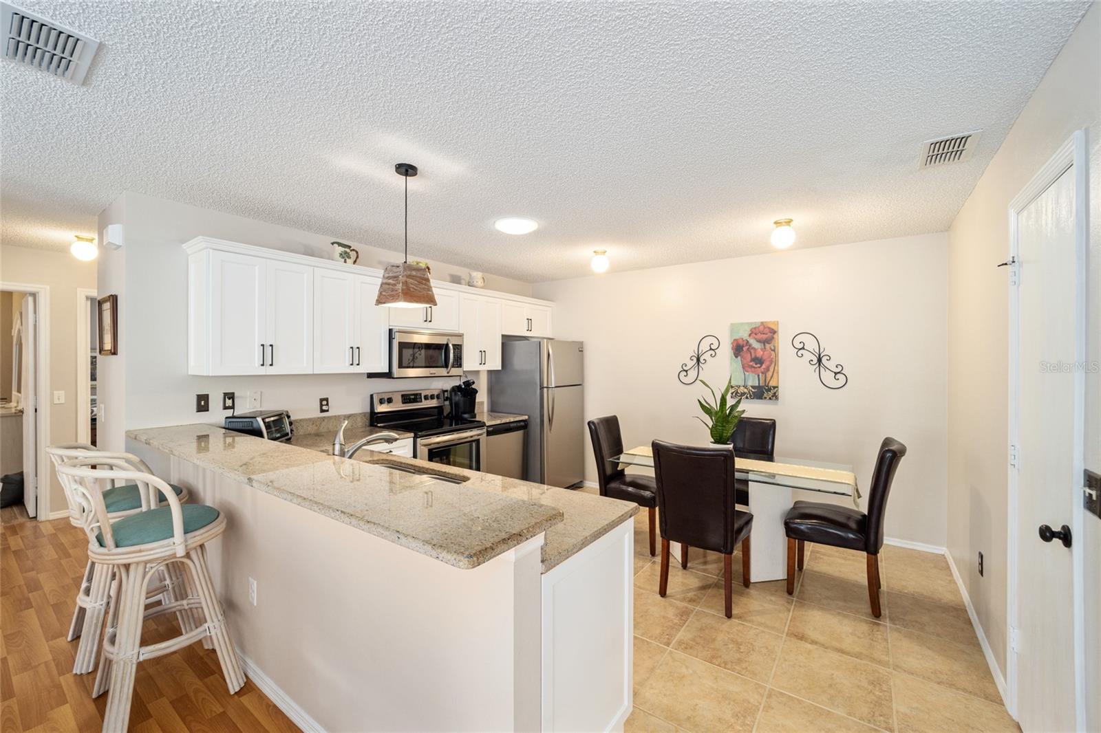 1715 CAMPOS DR