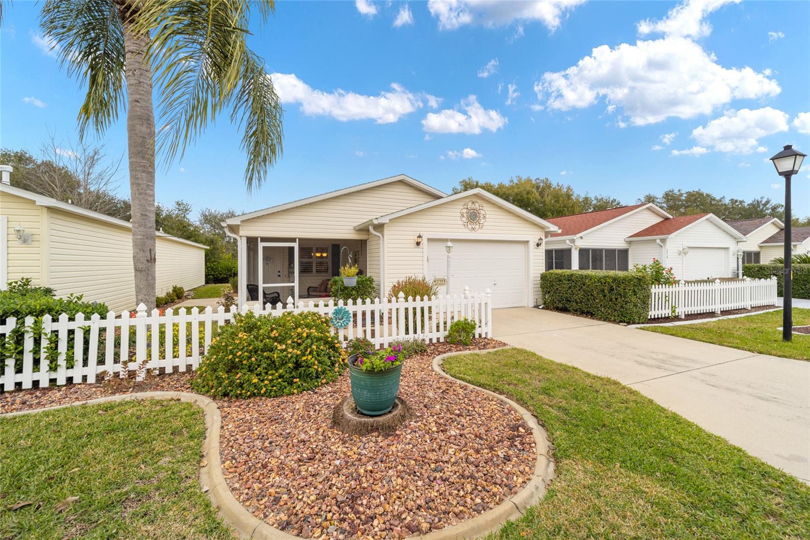 1715 CAMPOS DR