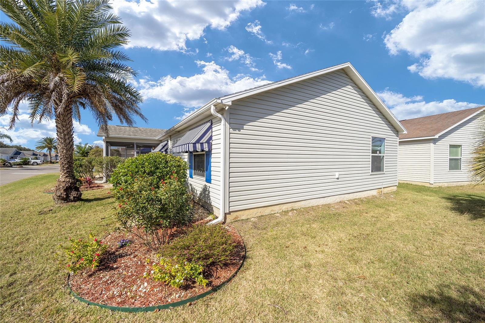 2633 FENHOLLOWAY LN