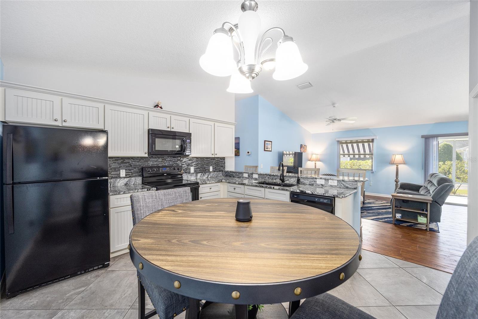 2633 FENHOLLOWAY LN