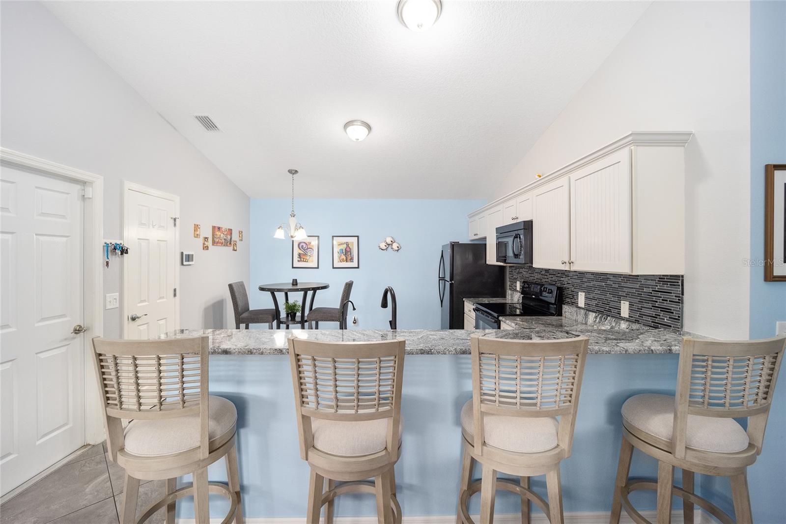 2633 FENHOLLOWAY LN