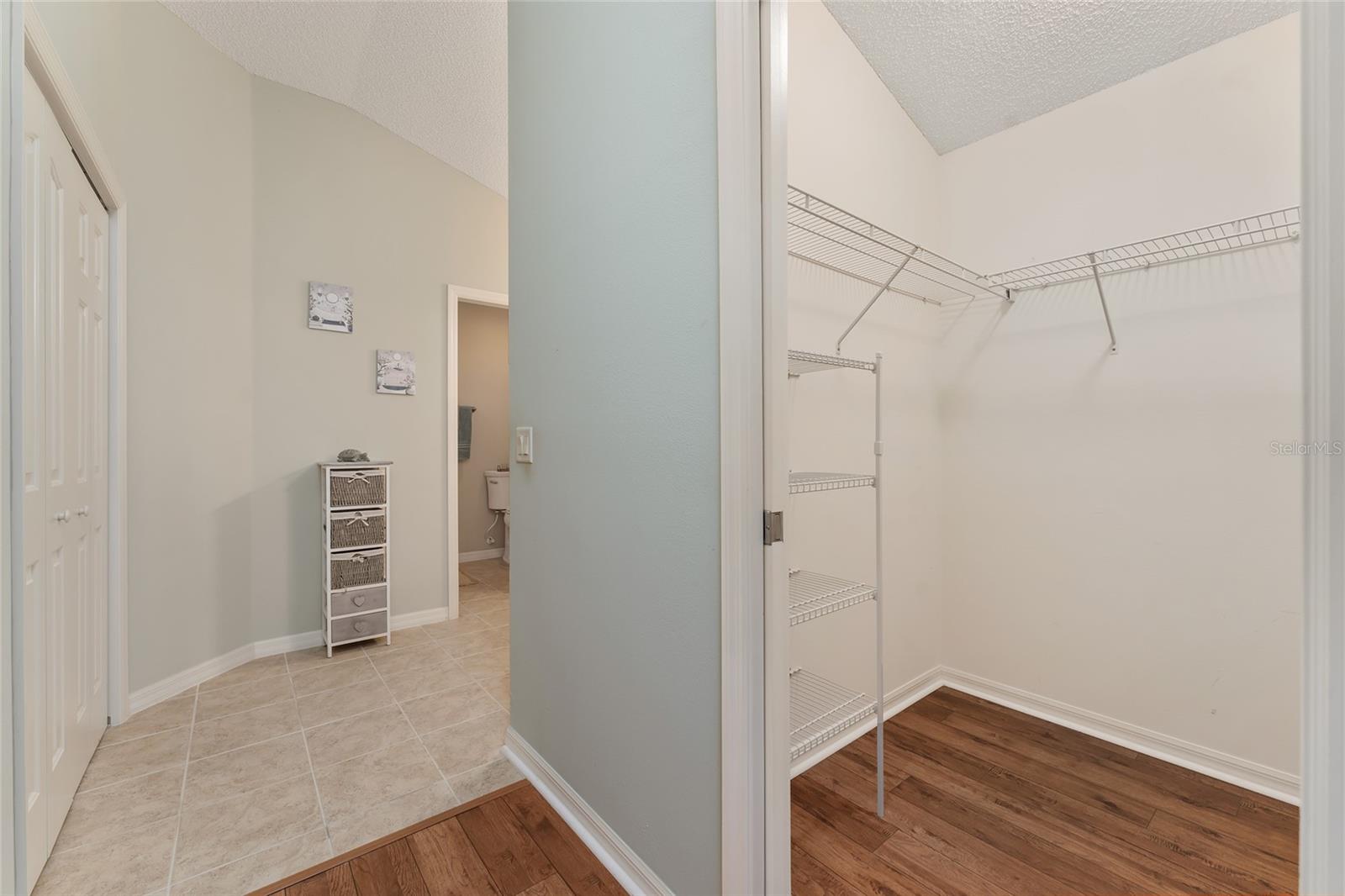 1721 GIST CT