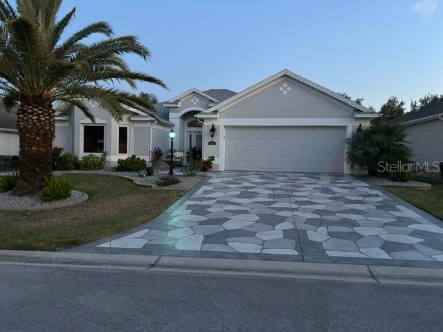 2729 PERSIMMON LOOP
