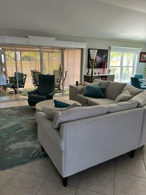 2729 PERSIMMON LOOP