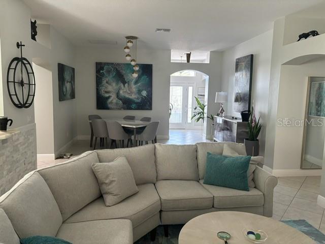 2729 PERSIMMON LOOP