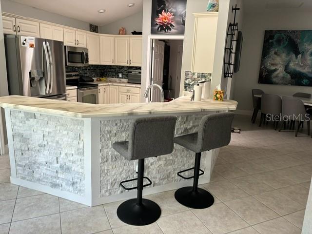 2729 PERSIMMON LOOP