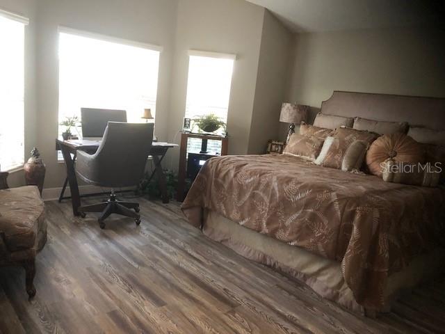 2729 PERSIMMON LOOP
