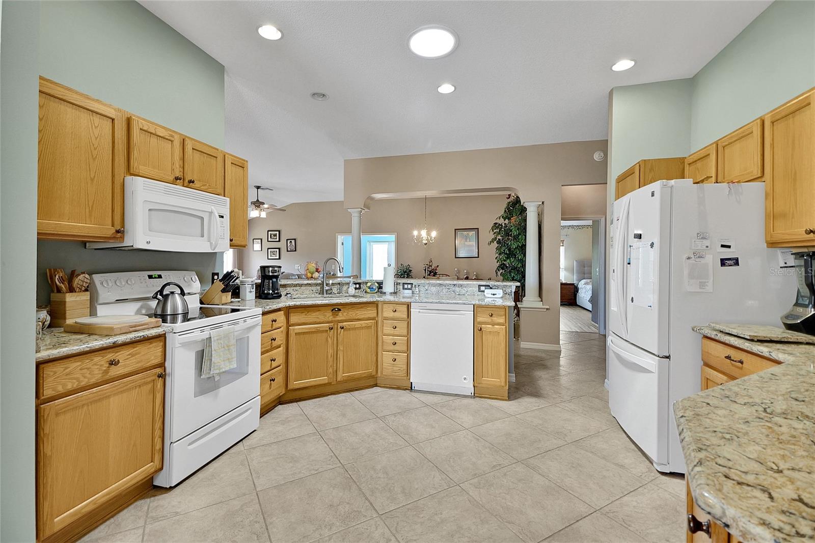 2127 BARBOSA CT
