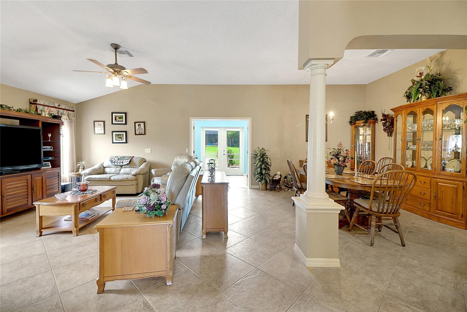 2127 BARBOSA CT