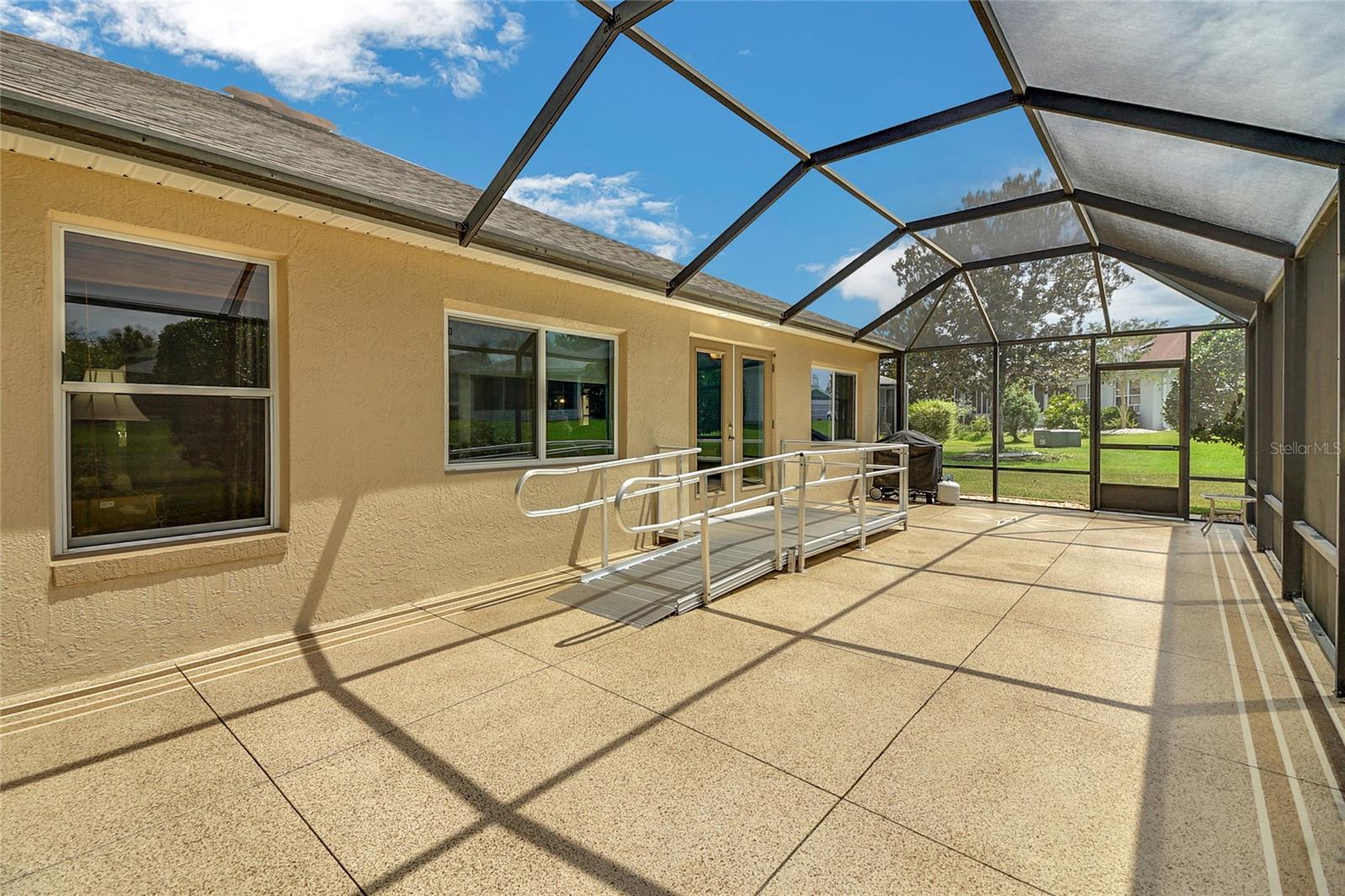 2127 BARBOSA CT