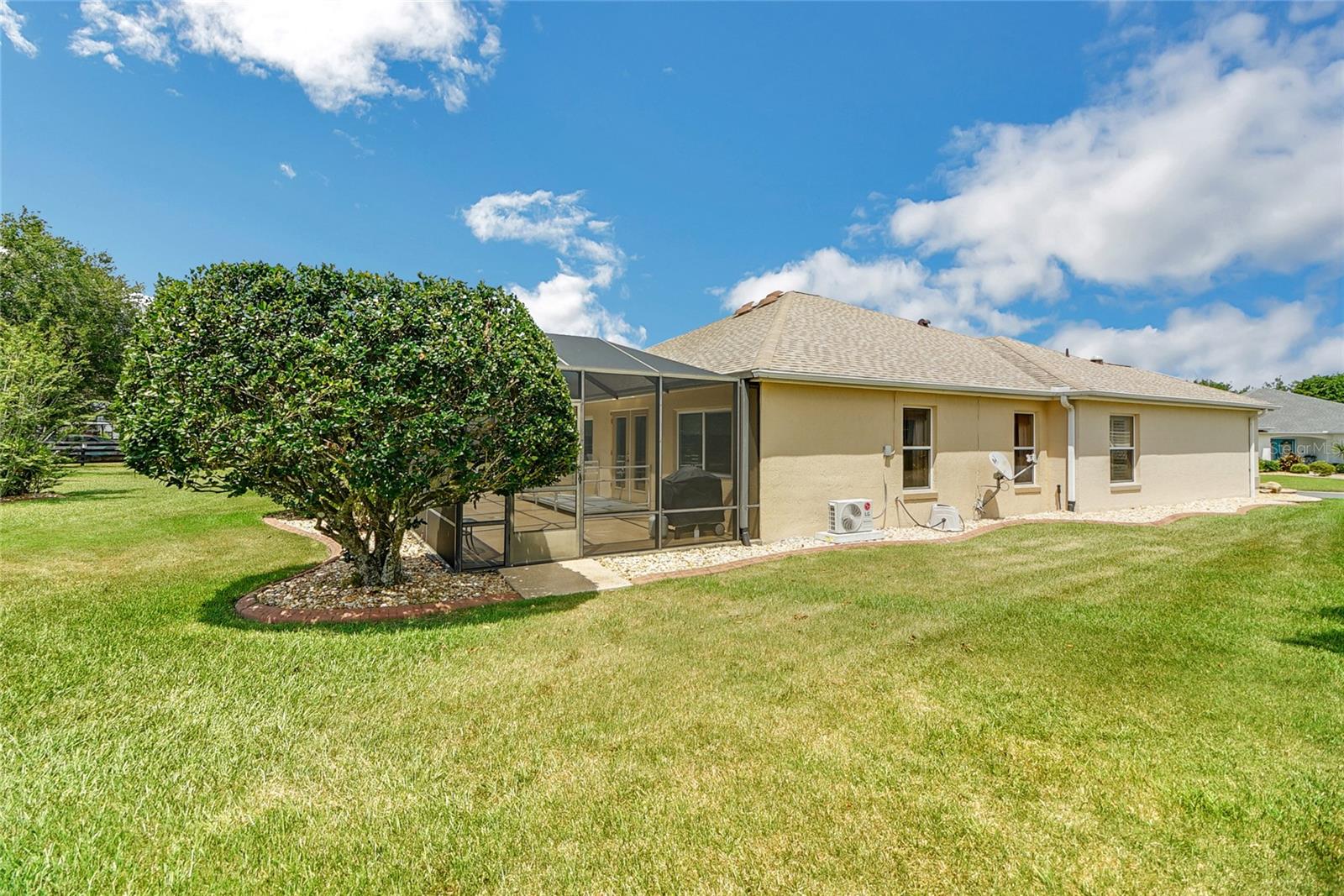 2127 BARBOSA CT