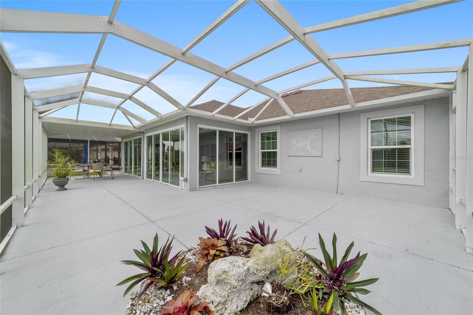 2966 SPANISH MOSS WAY