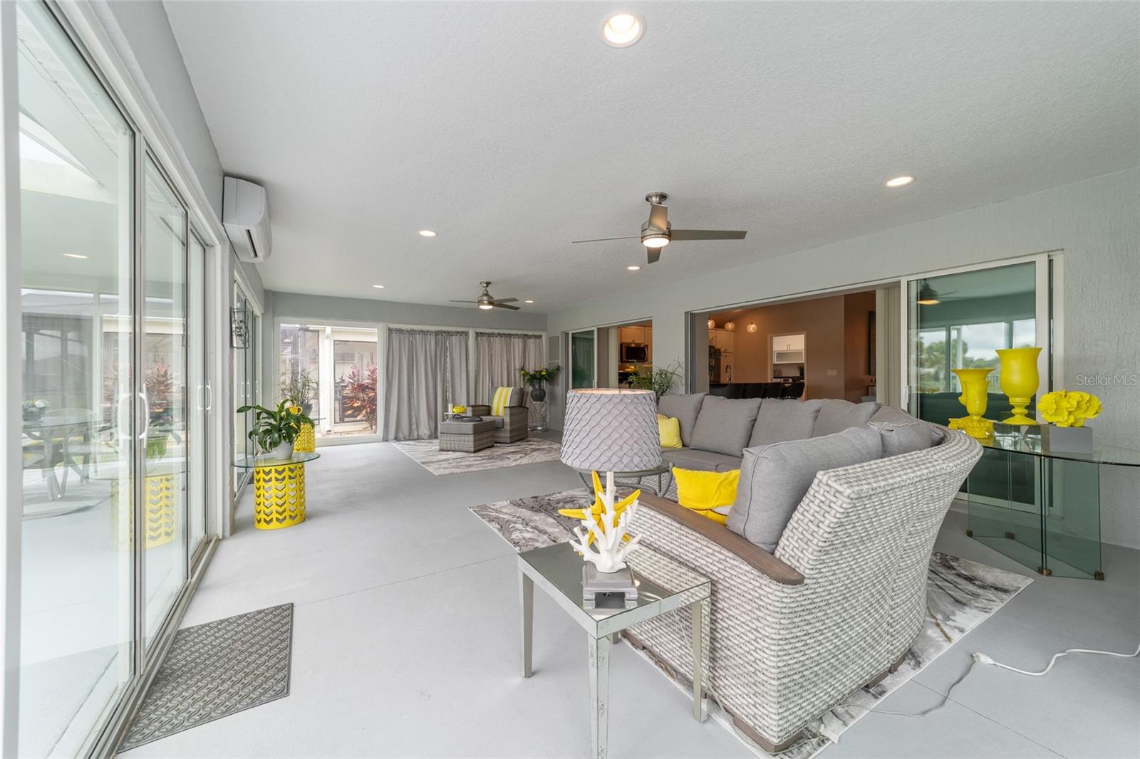 2966 SPANISH MOSS WAY
