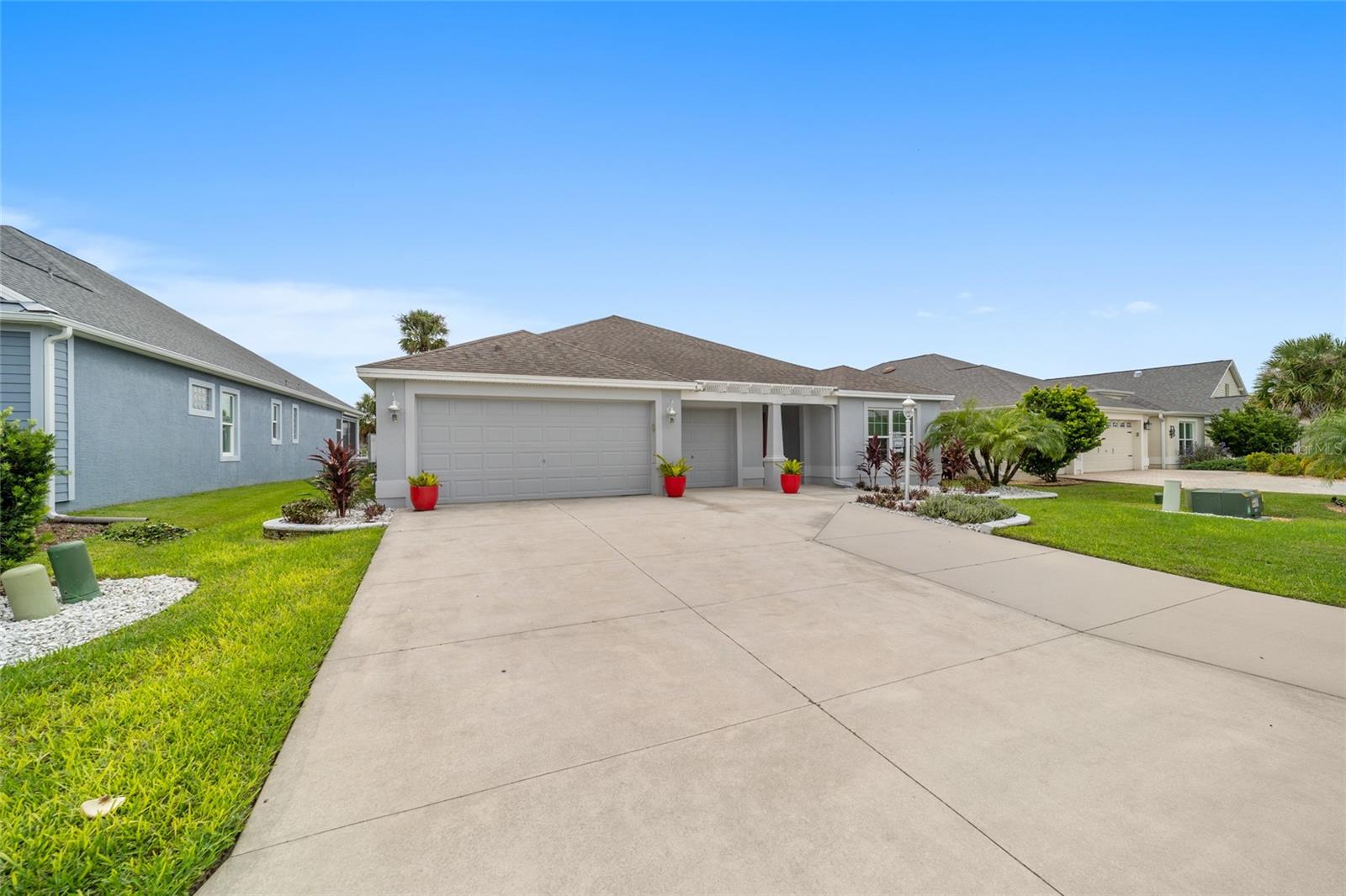 2966 SPANISH MOSS WAY