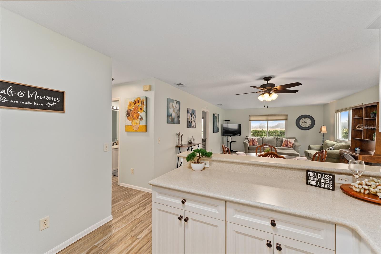 2821 BARBOZA DR