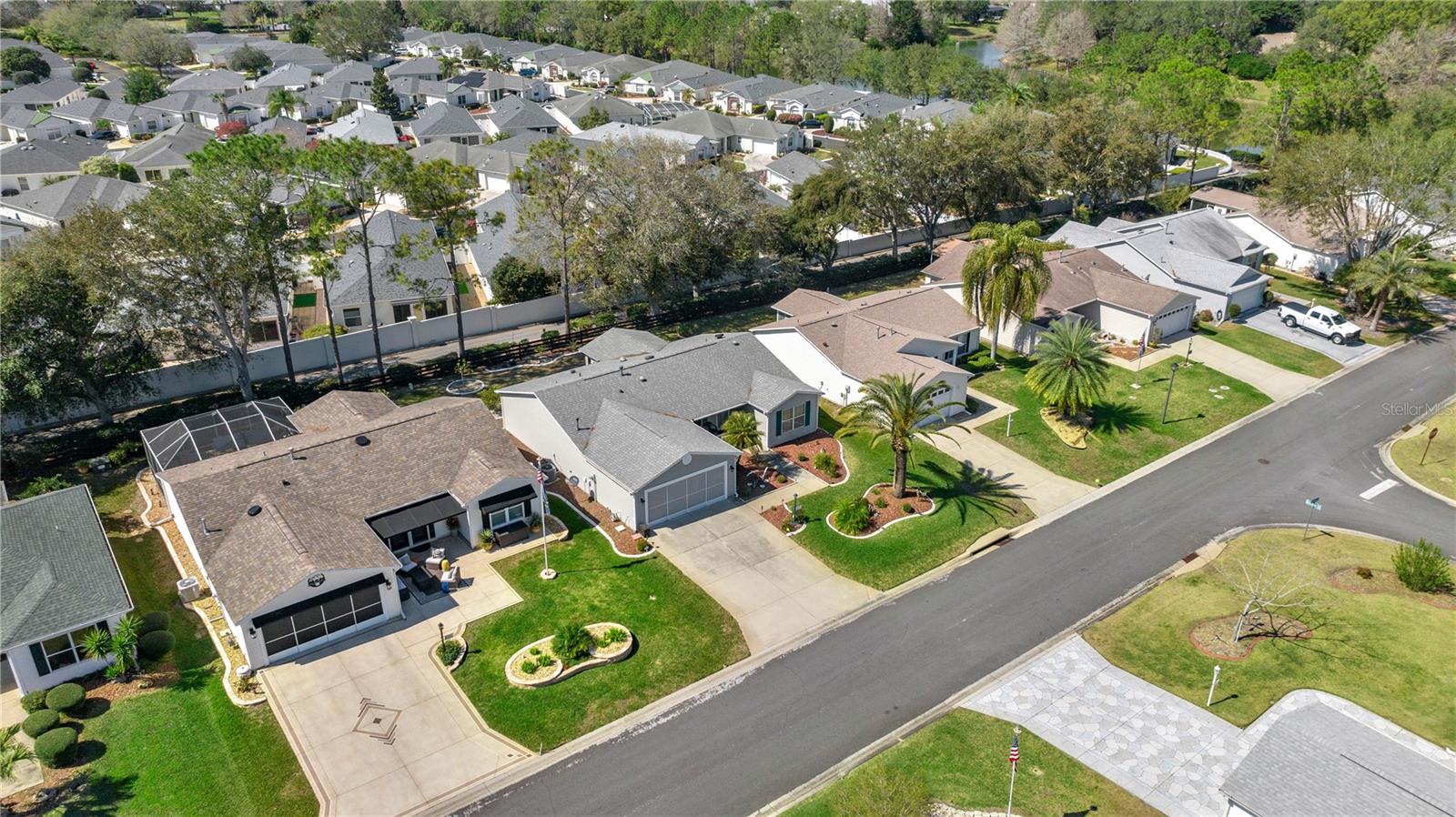 2738 PRIVADA DR