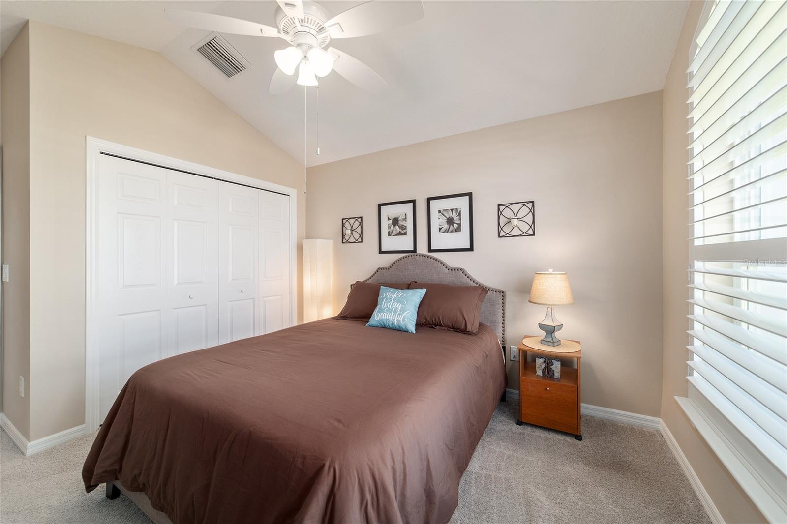 6083 DELPHINA LOOP