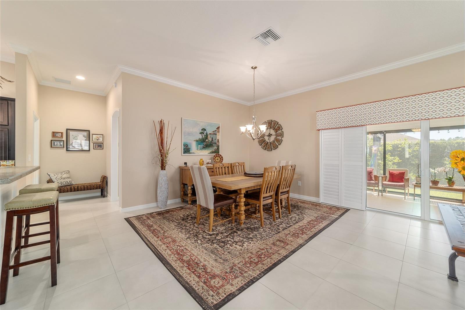 6083 DELPHINA LOOP
