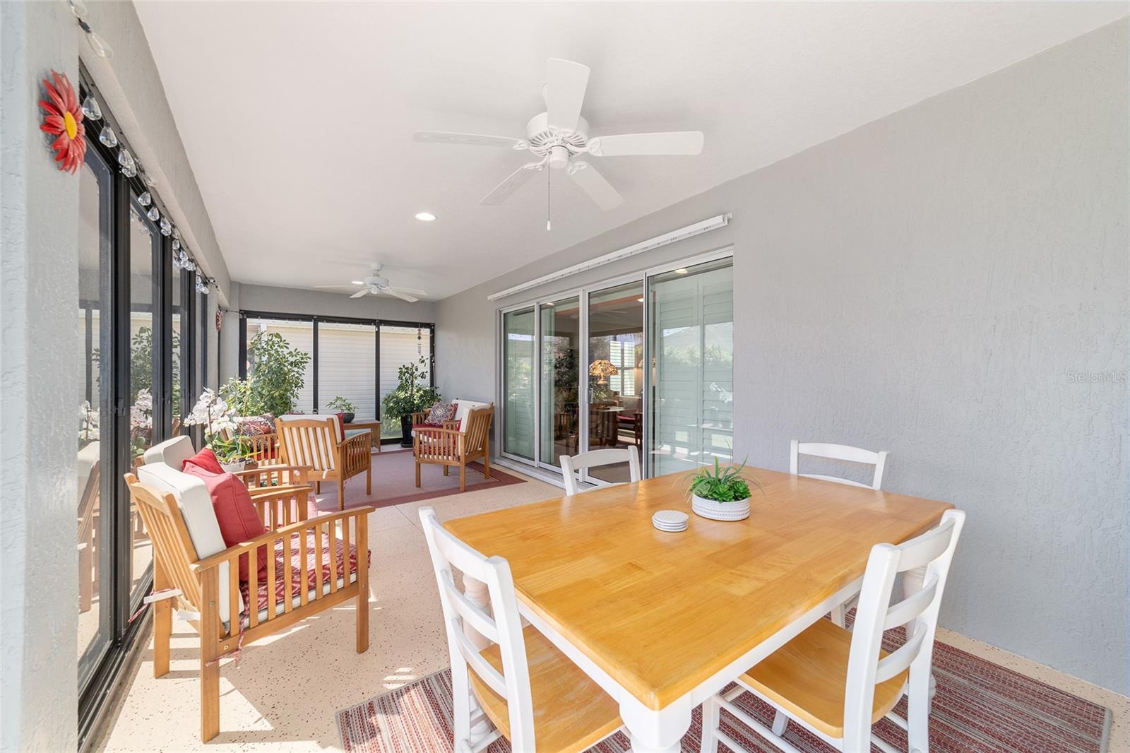 6083 DELPHINA LOOP