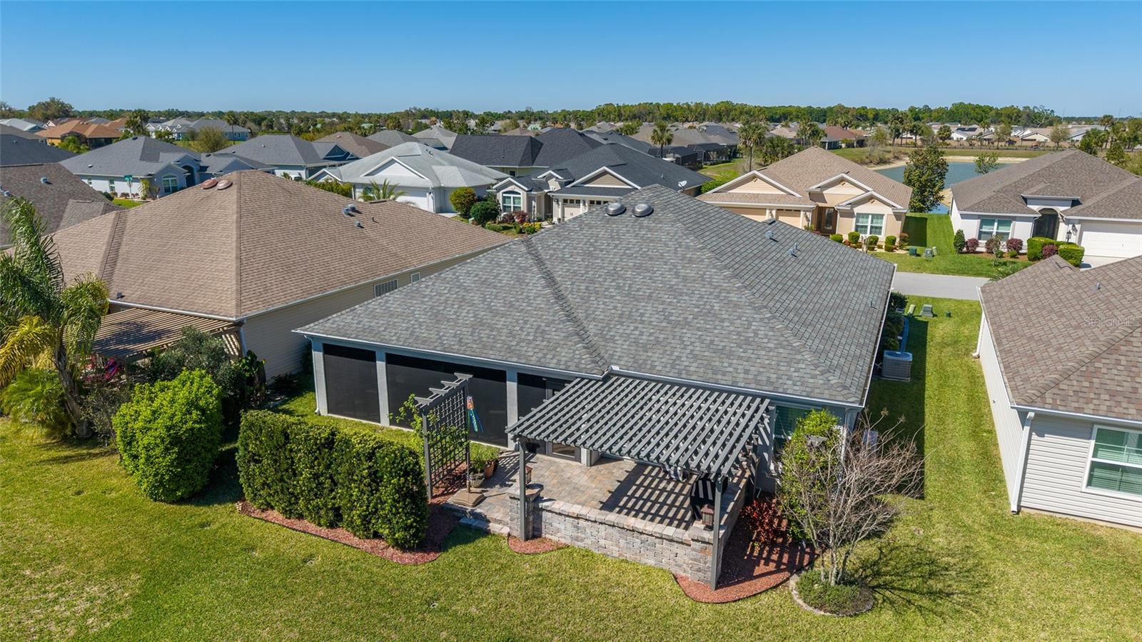 6083 DELPHINA LOOP