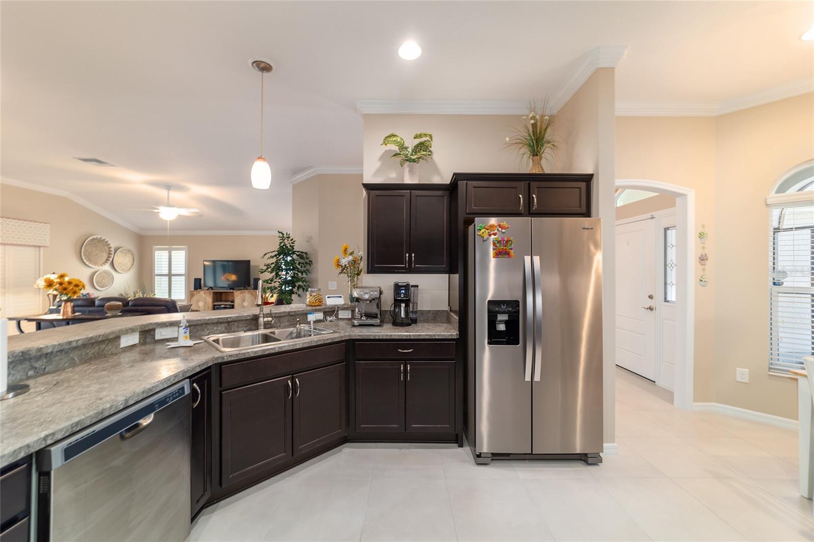 6083 DELPHINA LOOP