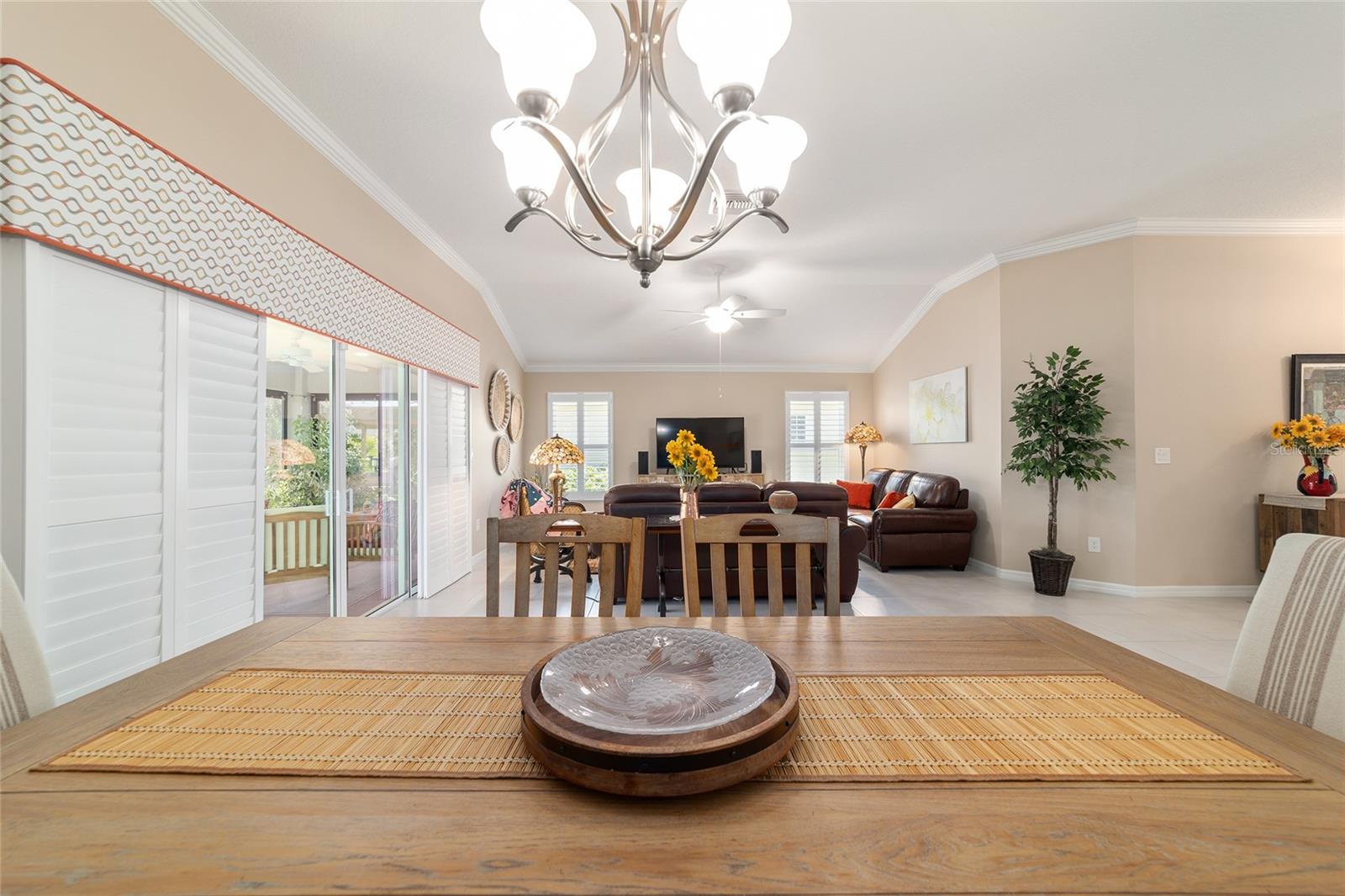6083 DELPHINA LOOP