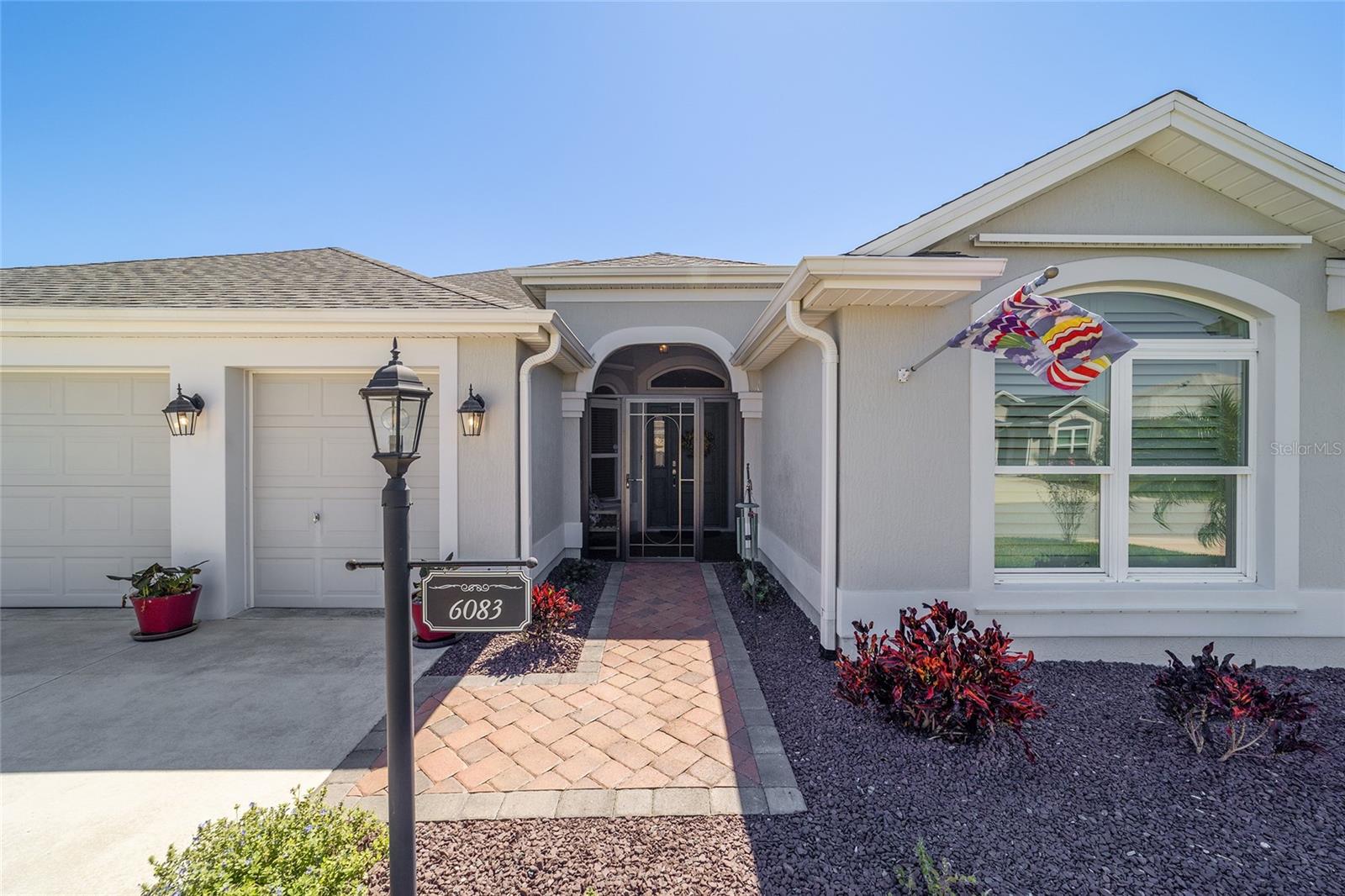 6083 DELPHINA LOOP