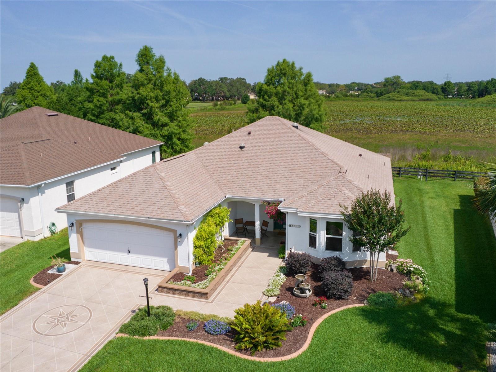 541 CARRERA DR