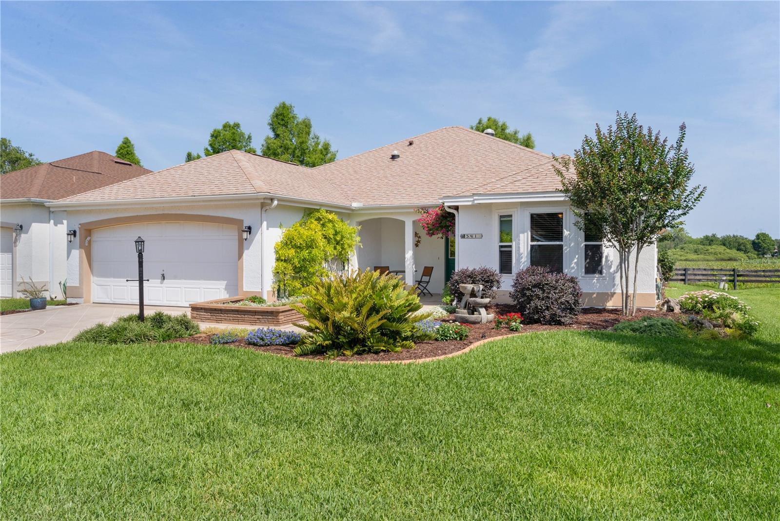541 CARRERA DR