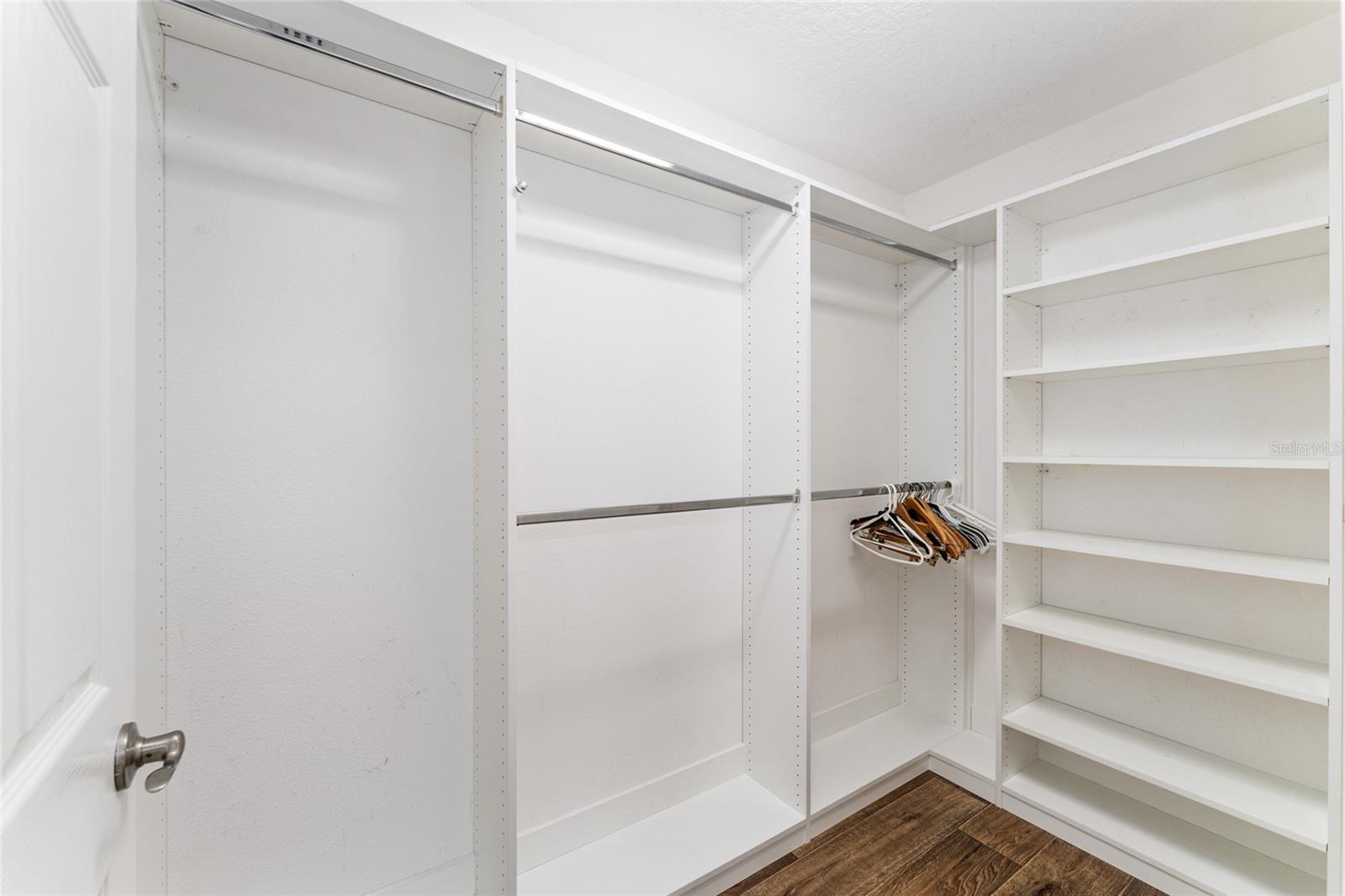 2585 CONSTANCE CT
