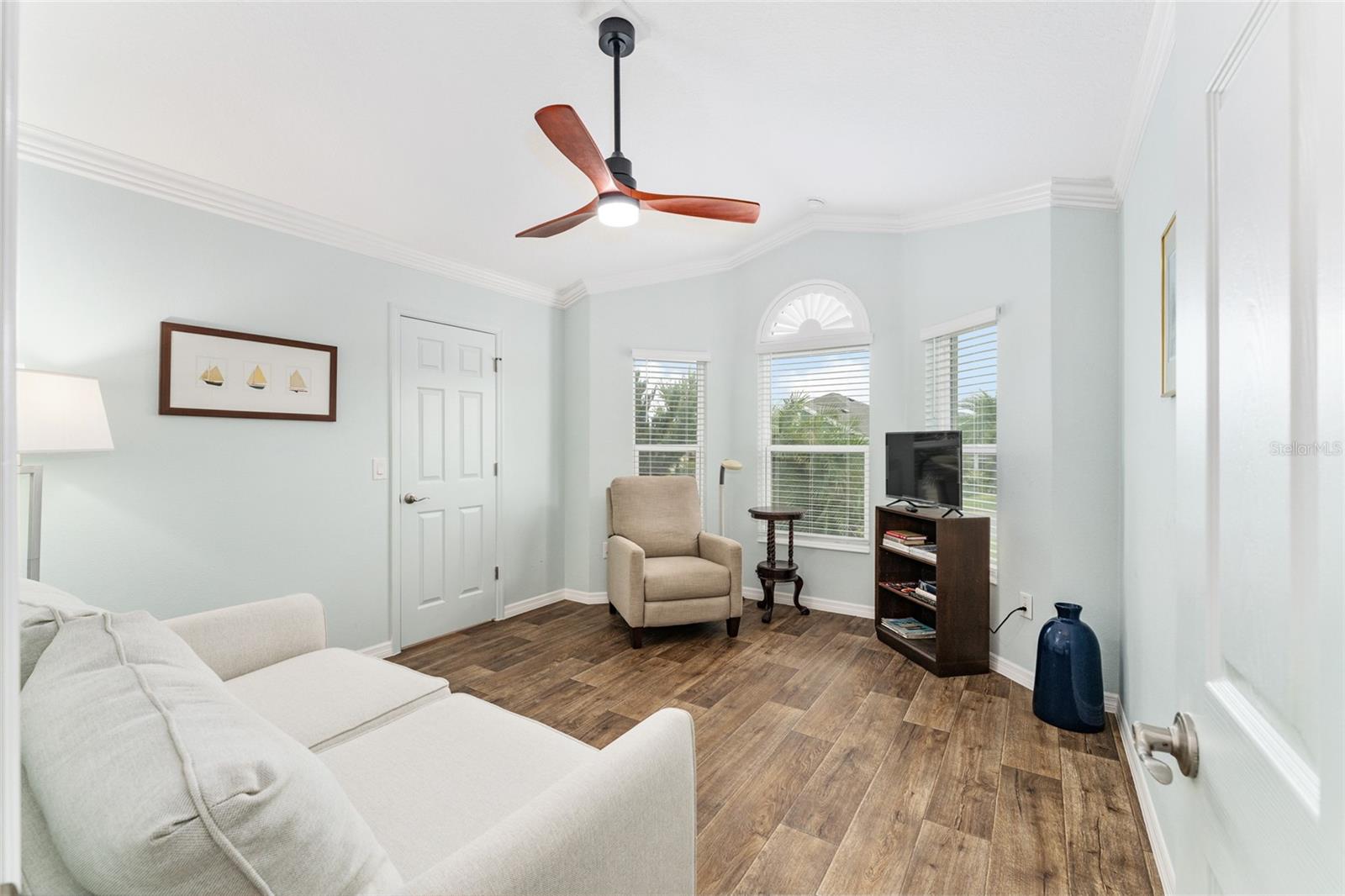 2585 CONSTANCE CT