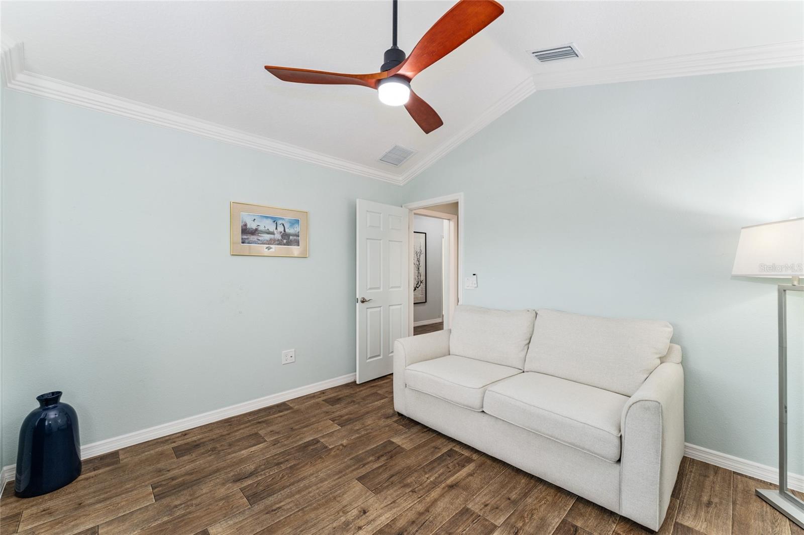 2585 CONSTANCE CT