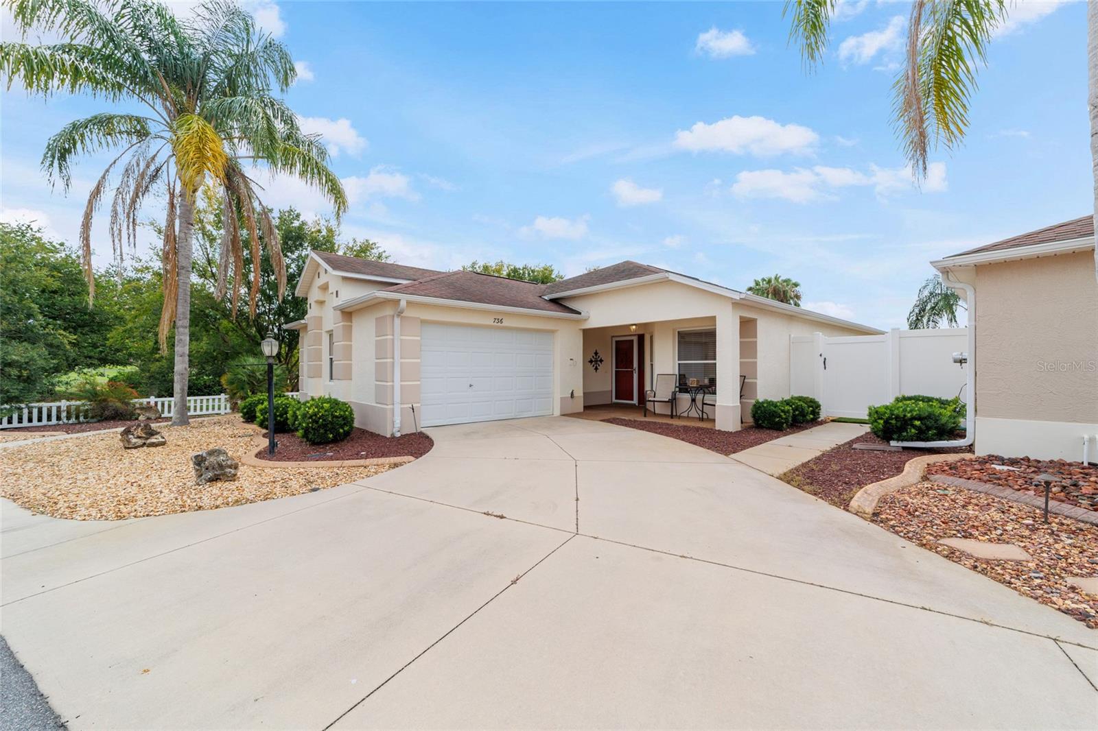 736 ENOLA PL