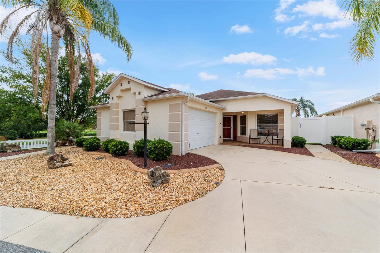736 ENOLA PL