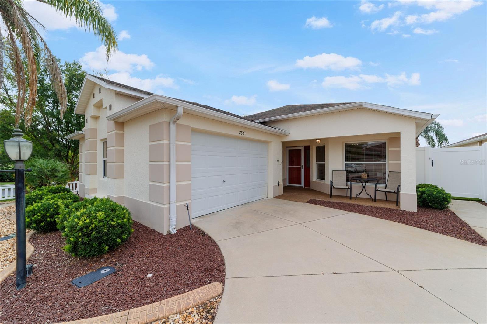 736 ENOLA PL