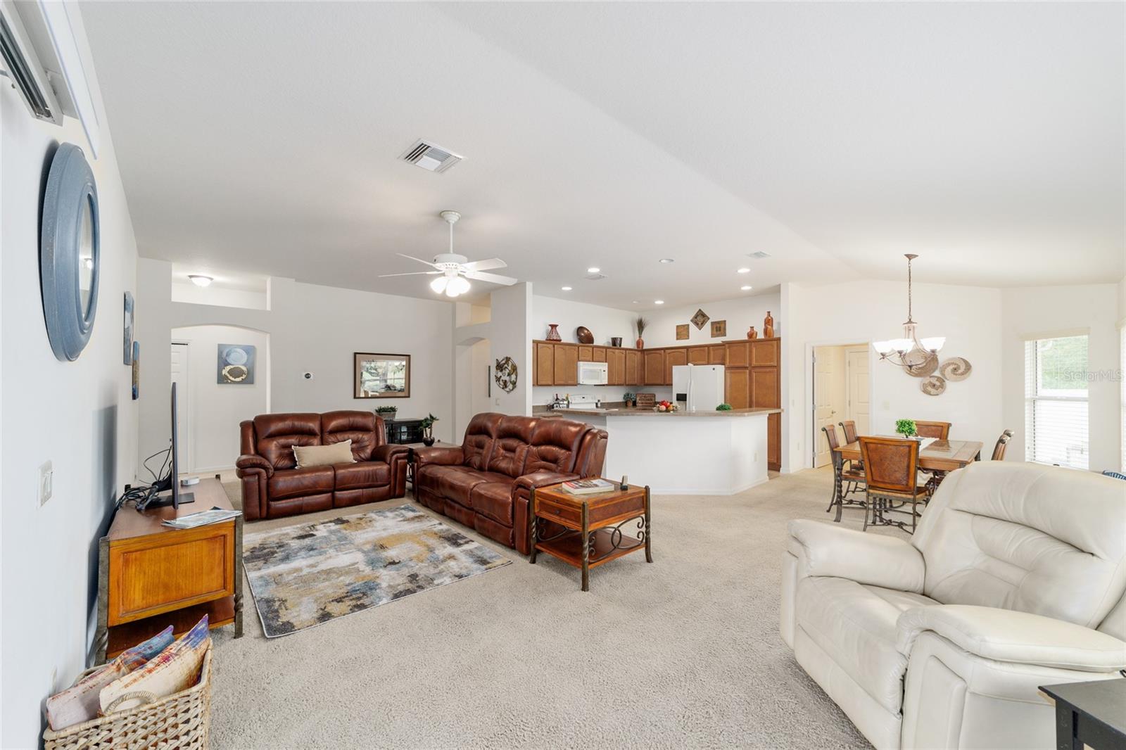 736 ENOLA PL