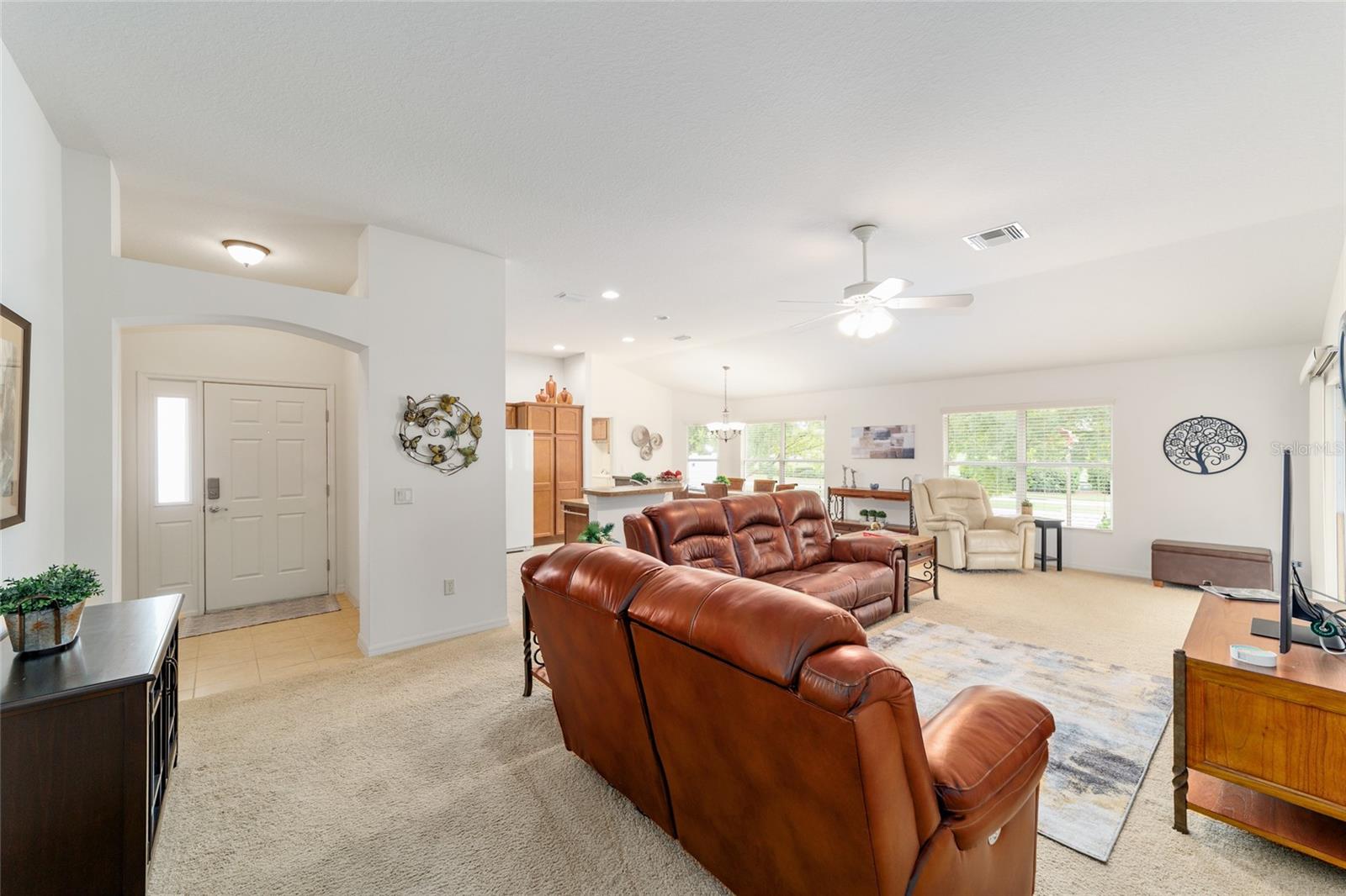736 ENOLA PL