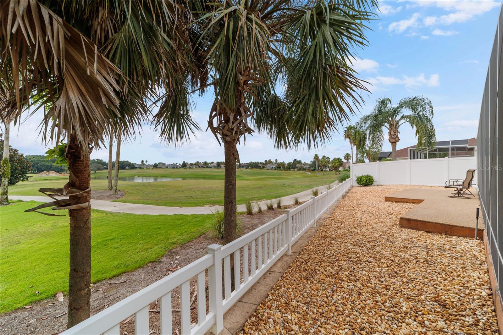 736 ENOLA PL