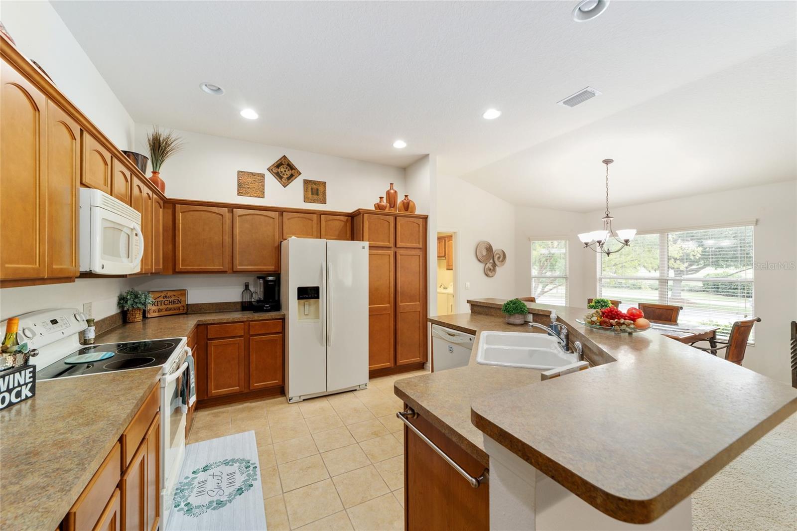 736 ENOLA PL
