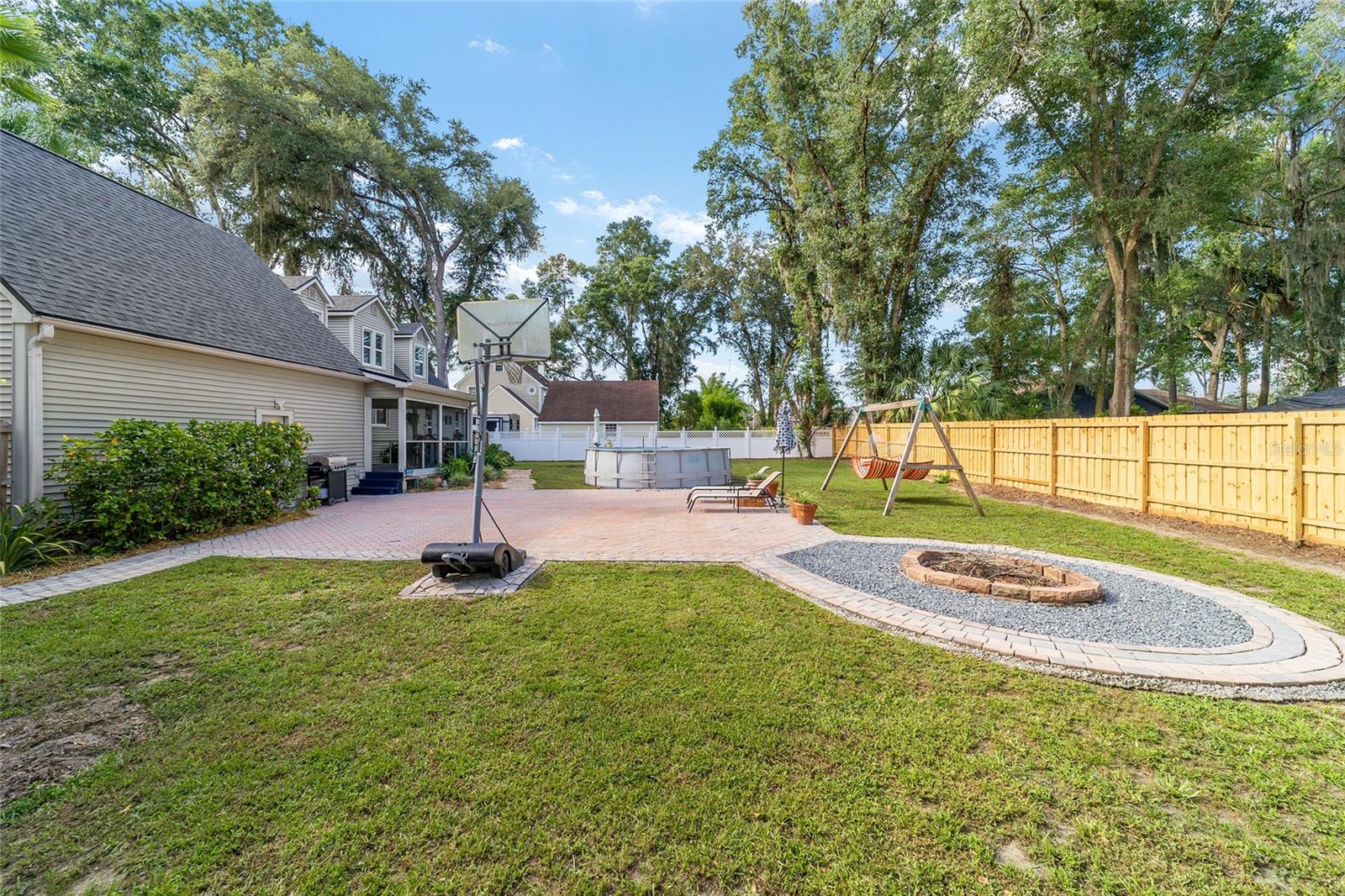 455 SE 61ST CT