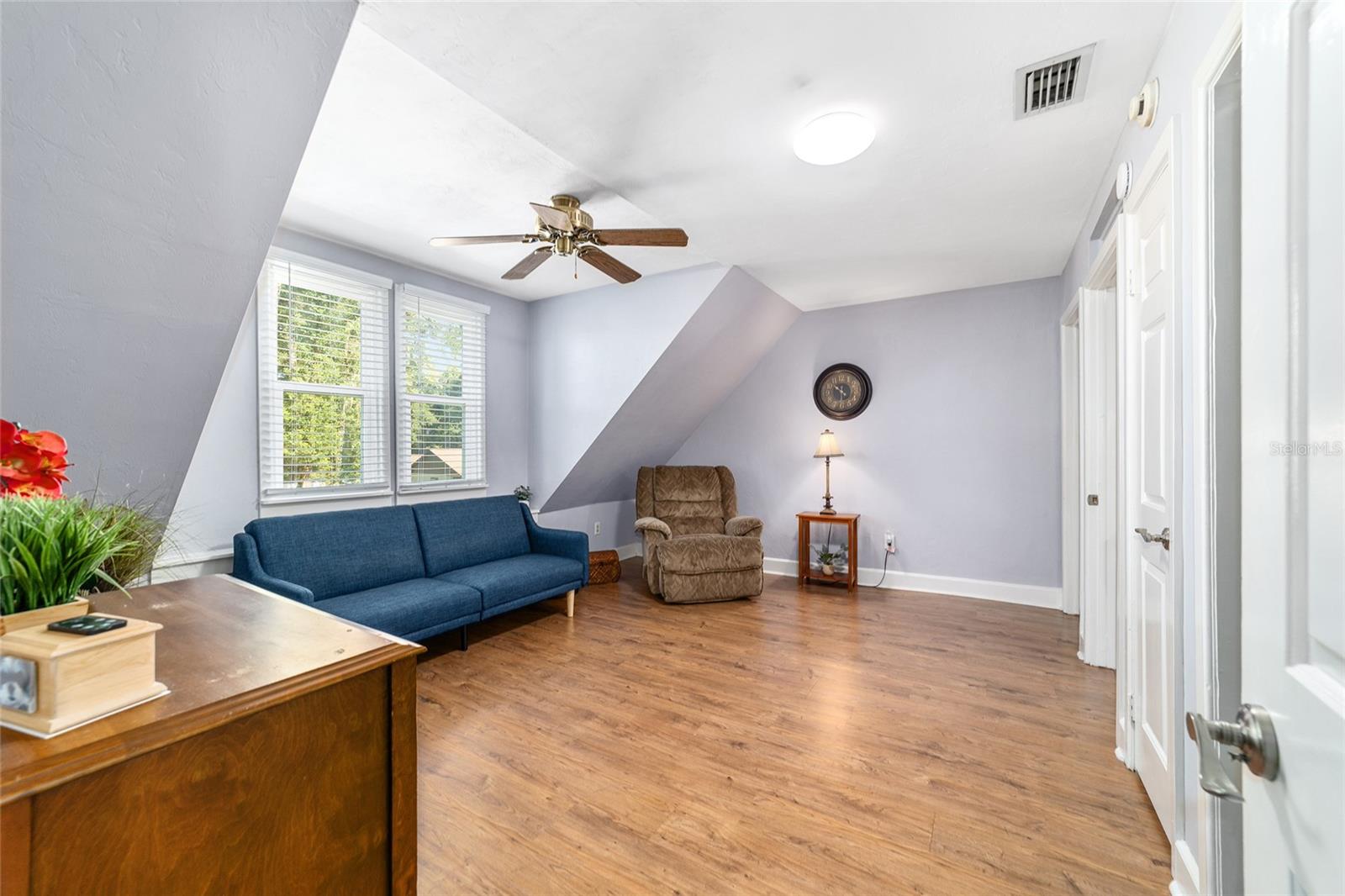 455 SE 61ST CT