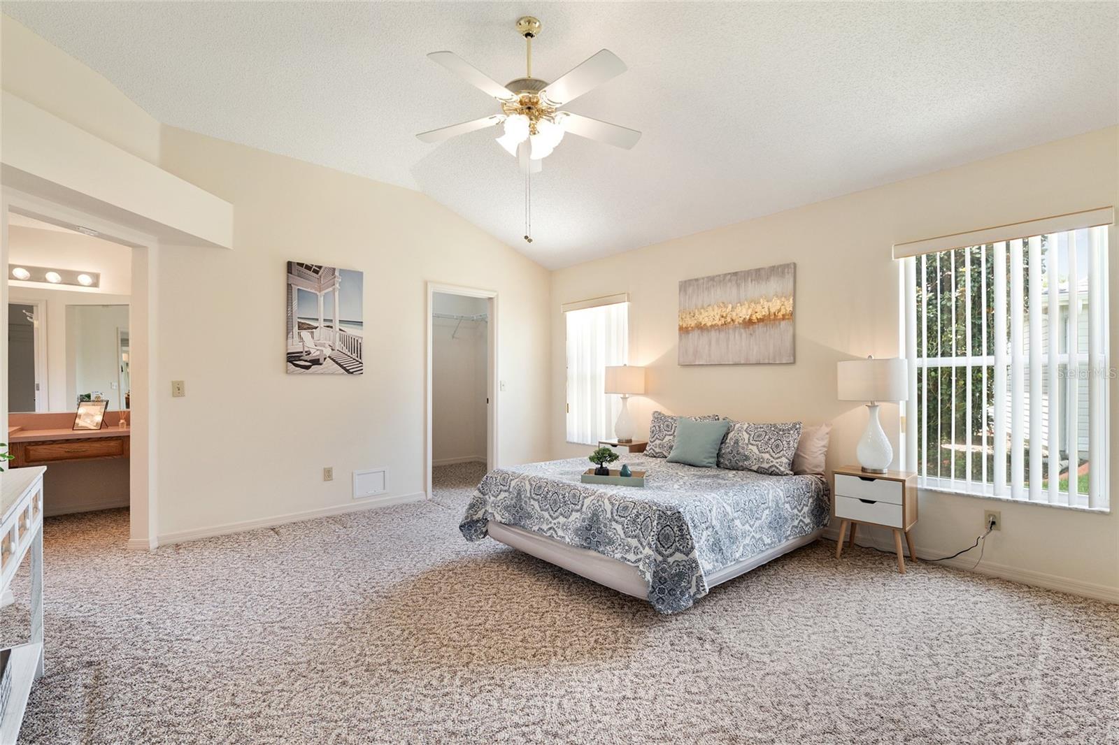 702 MELENDEZ WAY