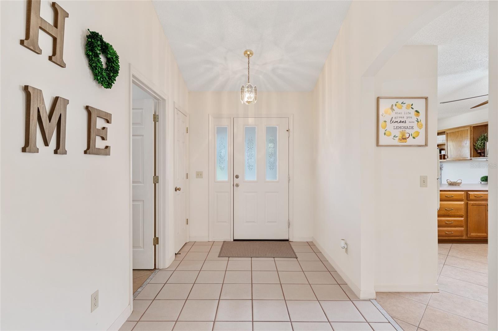 702 MELENDEZ WAY