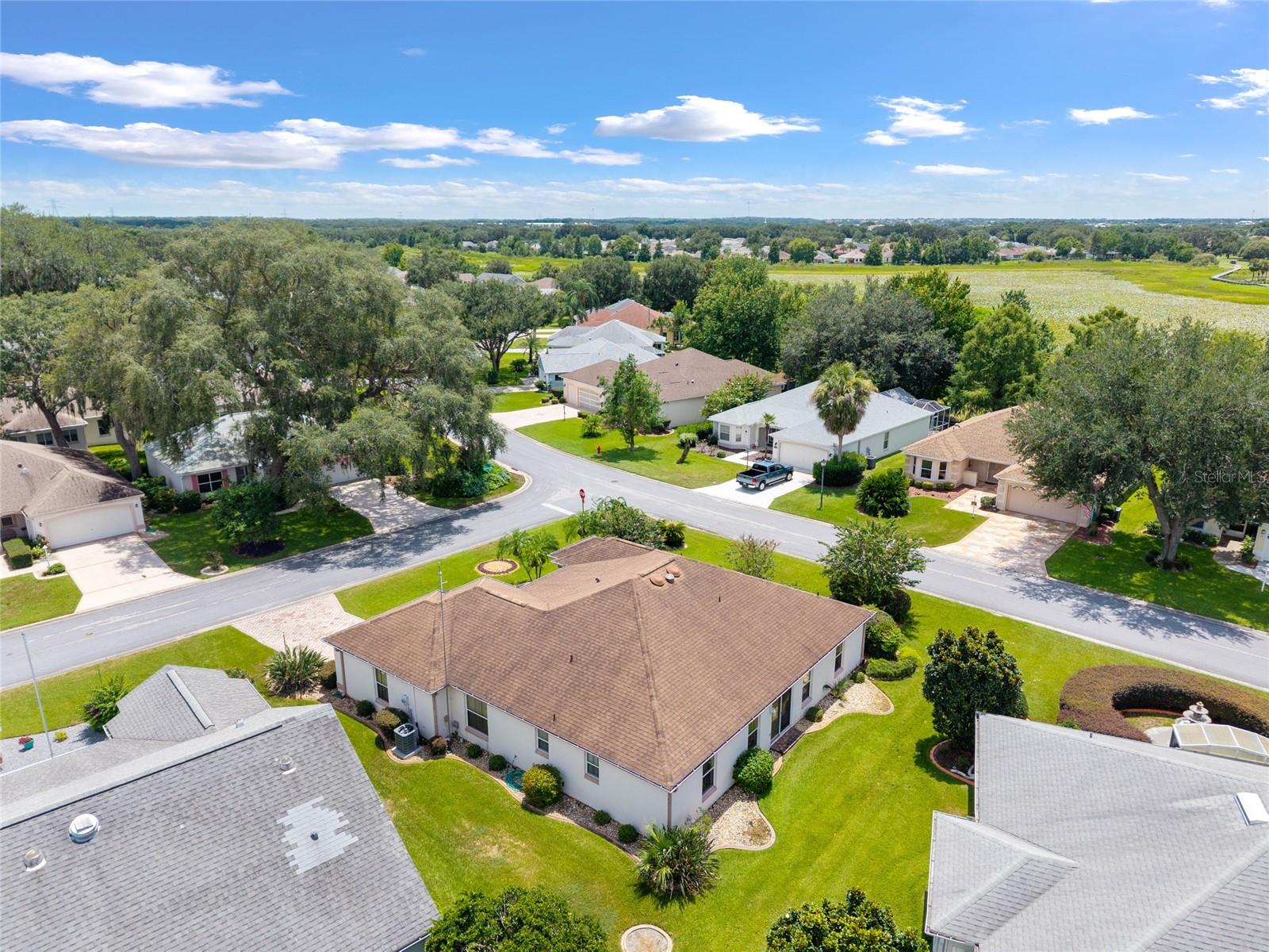702 MELENDEZ WAY