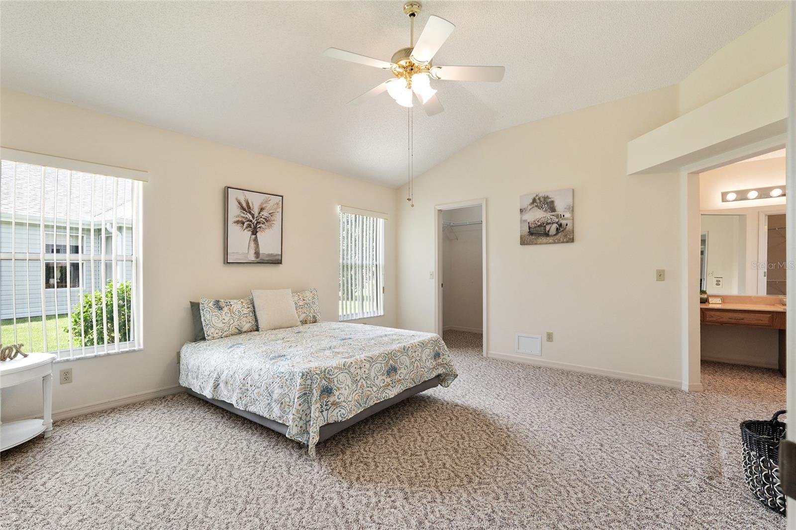 702 MELENDEZ WAY