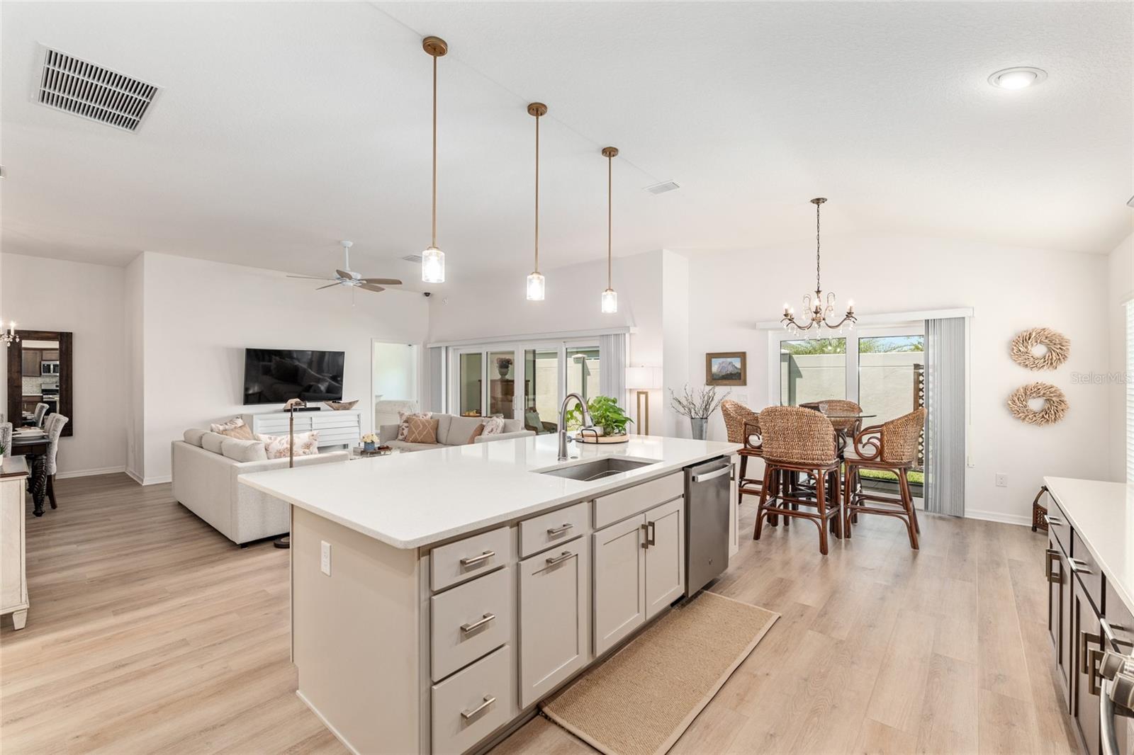 1752 USREY CT